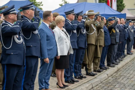 Uczestnicy obchodów Święta Policji