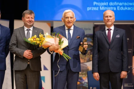 Uczestnicy konferencji dotyczącej bezpieczeństwa energetycznego