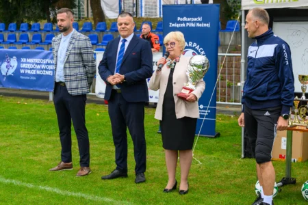 Uczestnicy i goście Mistrzostw Polski Urzędów Wojewódzkich w Piłce Nożnej