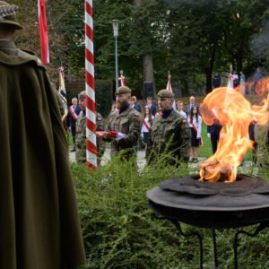 Uczestnicy obchodów 85. rocznicy utworzenia Polskiego Państwa Podziemnego