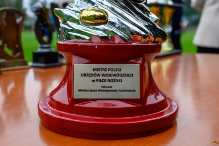 Uczestnicy i goście Mistrzostw Polski Urzędów Wojewódzkich w Piłce Nożnej