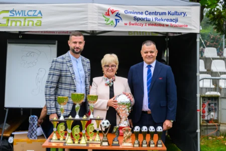 Uczestnicy i goście Mistrzostw Polski Urzędów Wojewódzkich w Piłce Nożnej