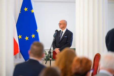 Uczestnicy uroczystości wręczenia odznaczeń państwowych