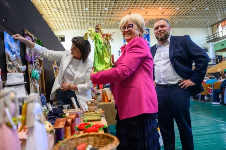 Uczestnicy przeglądu artystycznego środowiskowych domów samopomocy