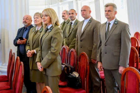 Uczestnicy uroczystości wręczenia odznaczeń państwowych