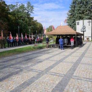 Uczestnicy obchodów 85. rocznicy utworzenia Polskiego Państwa Podziemnego