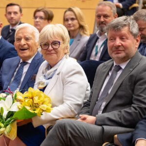 Uczestnicy konferencji dotyczącej bezpieczeństwa energetycznego