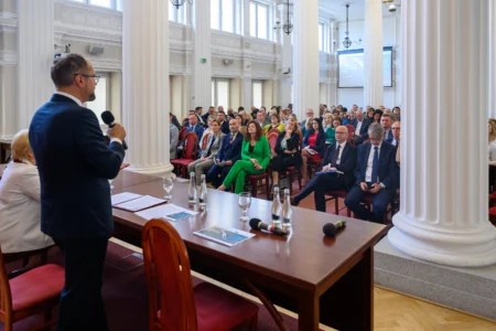 uczestnicy spotkania z BGK