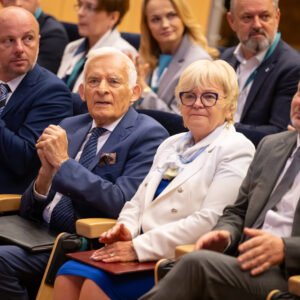 Uczestnicy konferencji dotyczącej bezpieczeństwa energetycznego