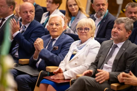 Uczestnicy konferencji dotyczącej bezpieczeństwa energetycznego