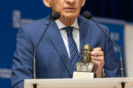 Uczestnicy konferencji dotyczącej bezpieczeństwa energetycznego