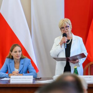 Uczestnicy konferencji z udziałem minister Katarzyny Pałczyńskiej-Nałęcz