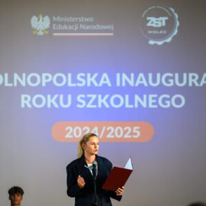 Uczestnicy wojewódzkiej inauguracji roku szkolnego