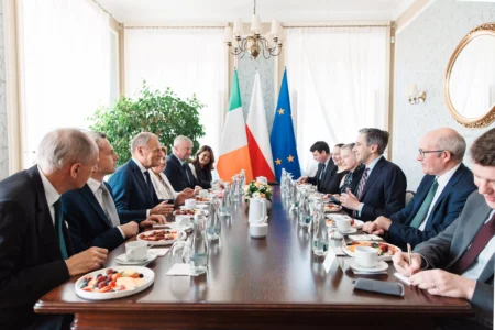 Uczestnicy spotkania z premierami Polski i Irlandii