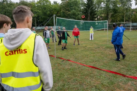 Uczestnicy olimpiady wojewódzkiej dla osób z niepełnosprawnością