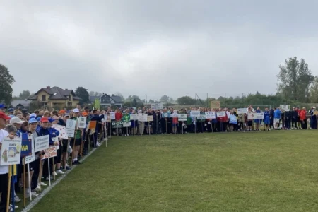 Uczestnicy i goście spartakiady środowiskowych domów samopomocy województwa podkarpackiego