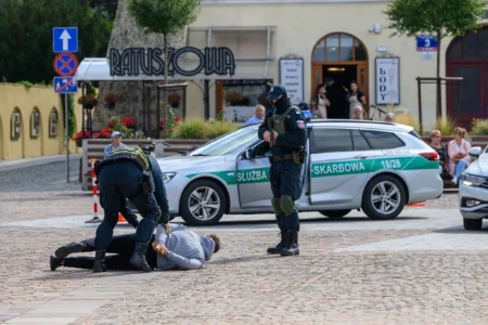 Uczestnicy obchodów Dnia Krajowej Administracji Skarbowej