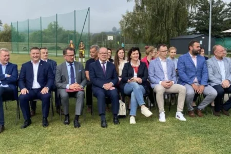 Uczestnicy i goście spartakiady środowiskowych domów samopomocy województwa podkarpackiego