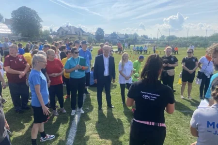 Uczestnicy i goście spartakiady środowiskowych domów samopomocy województwa podkarpackiego