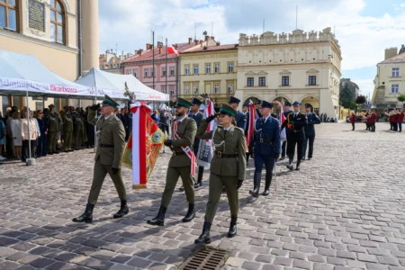 Uczestnicy obchodów Dnia Krajowej Administracji Skarbowej