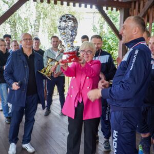 Uczestnicy i goście Mistrzostw Polski Urzędów Wojewódzkich w Piłce Nożnej