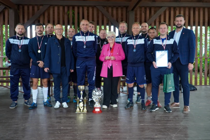 Uczestnicy i goście Mistrzostw Polski Urzędów Wojewódzkich w Piłce Nożnej