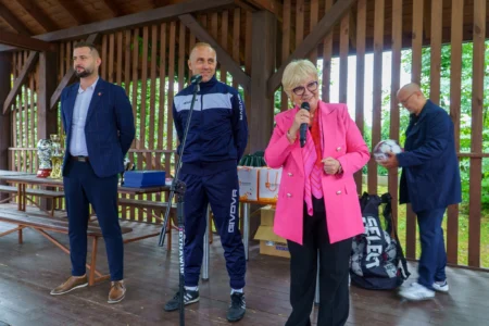 Uczestnicy i goście Mistrzostw Polski Urzędów Wojewódzkich w Piłce Nożnej