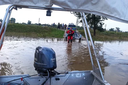 Służby zaangażowane w pomoc na rzecz powodzian