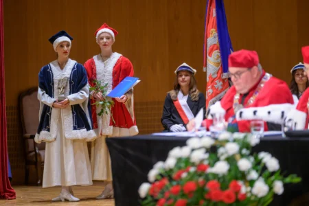 Uczestnicy inauguracji na Uniwersytecie Rzeszowskim