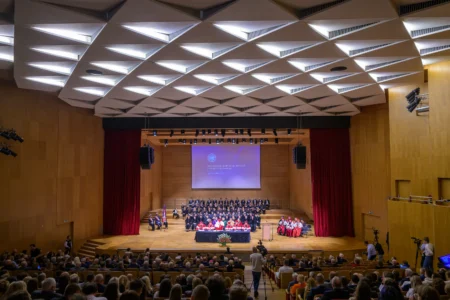 Uczestnicy inauguracji na Uniwersytecie Rzeszowskim