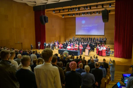 Uczestnicy inauguracji na Uniwersytecie Rzeszowskim