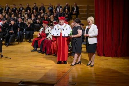 Uczestnicy inauguracji na Uniwersytecie Rzeszowskim