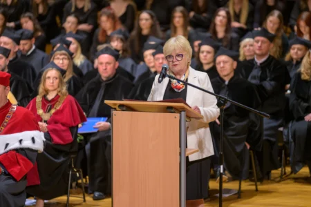 Uczestnicy inauguracji na Uniwersytecie Rzeszowskim