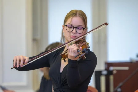 Uczestnicy uroczystości z okazji Dnia Edukacji Narodowej