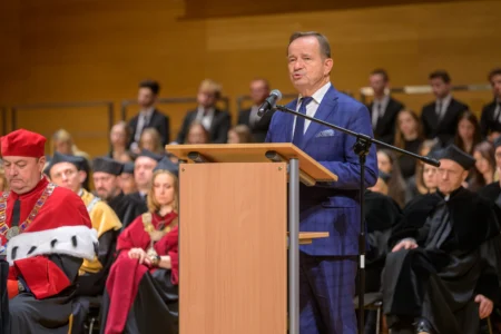 Uczestnicy inauguracji na Uniwersytecie Rzeszowskim