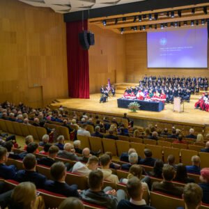 Uczestnicy inauguracji na Uniwersytecie Rzeszowskim