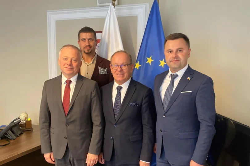 Uczestnicy spotkania u wicewojewody