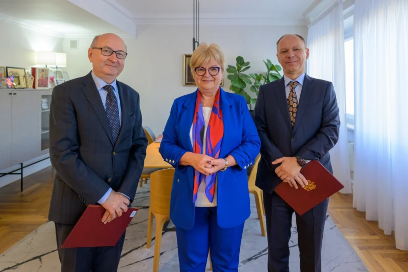 Wojewoda podkarpacki z nowymi konsultantami.