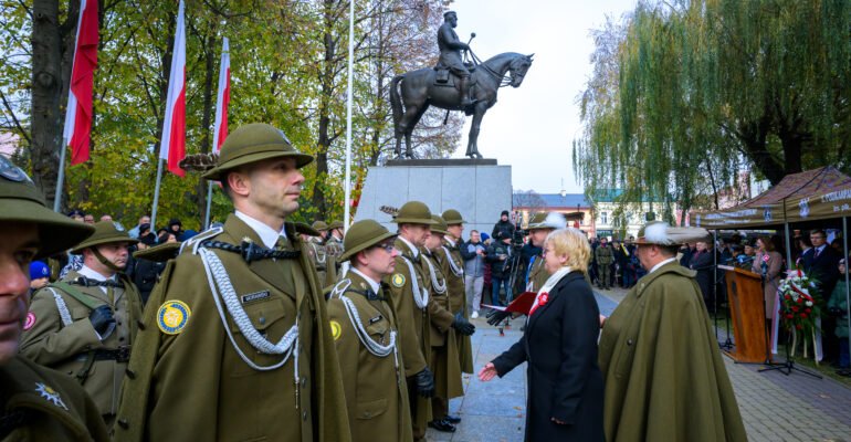 Uczestnicy obchodów Narodowego Święta Niepodległości w Rzeszowie