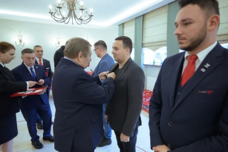 Uczestnicy uroczystości z okazji Dni Honorowego Krwiodawstwa