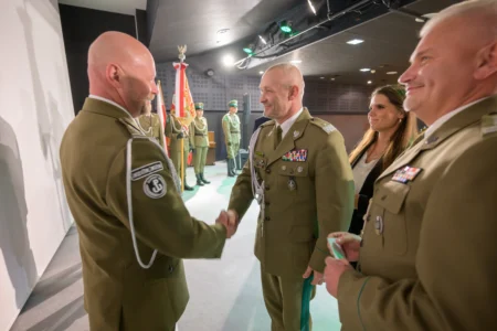 Uczestnicy otwarcia wystawy w Muzeum Narodowym Ziemi Przemyskiej