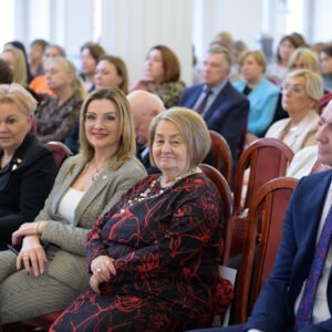 W Podkarpackim Urzędzie Wojewódzkim odbyły się dziś konsultacje ustawy o bonie senioralnym. Z udziałem Marzeny Okły-Drewnowicz, minister do spraw polityki senioralnej