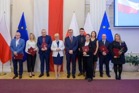 Uczestnicy uroczystości z okazji Narodowego Święta Niepodległości