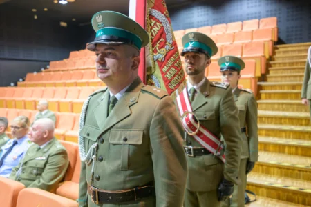 Uczestnicy otwarcia wystawy w Muzeum Narodowym Ziemi Przemyskiej