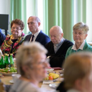 W Podkarpackim Urzędzie Wojewódzkim odbyły się dziś konsultacje ustawy o bonie senioralnym. Z udziałem Marzeny Okły-Drewnowicz, minister do spraw polityki senioralnej