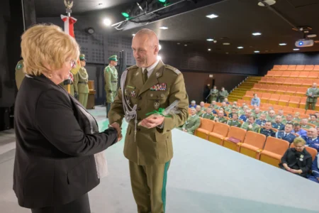 Uczestnicy otwarcia wystawy w Muzeum Narodowym Ziemi Przemyskiej