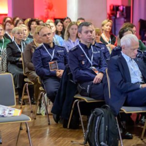 Uczestnicy konferencji dotyczącej przemocy wobec dzieci