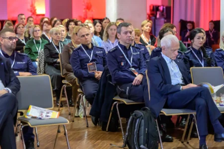 Uczestnicy konferencji dotyczącej przemocy wobec dzieci
