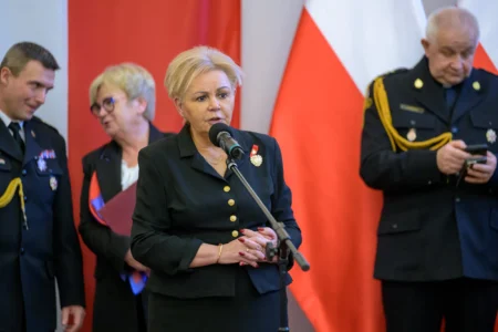 Uczestnicy zbiórki strażackiej z okazji Narodowego Święta Niepodległości