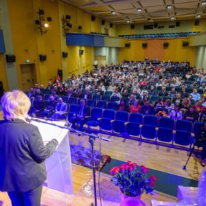 Uczestnicy jubileuszu 30-lecia Warsztatu Terapii Zajęciowej w Mielcu